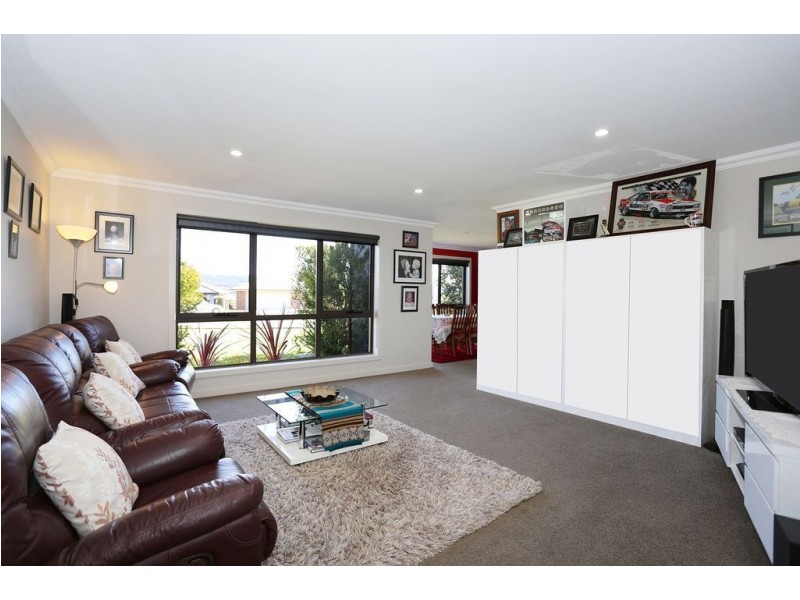 6 Sarinda Close, Newnham TAS 7248