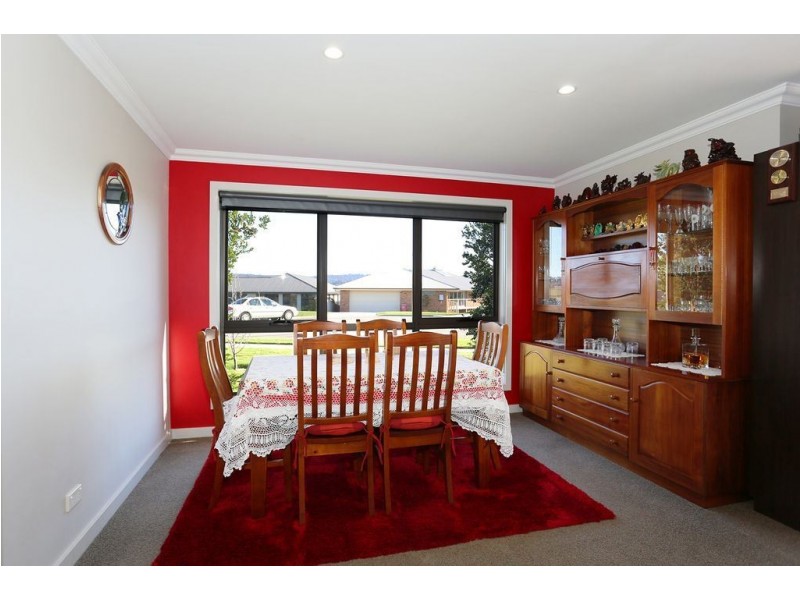 6 Sarinda Close, Newnham TAS 7248