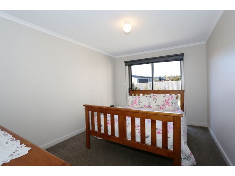 6 Sarinda Close, Newnham TAS 7248