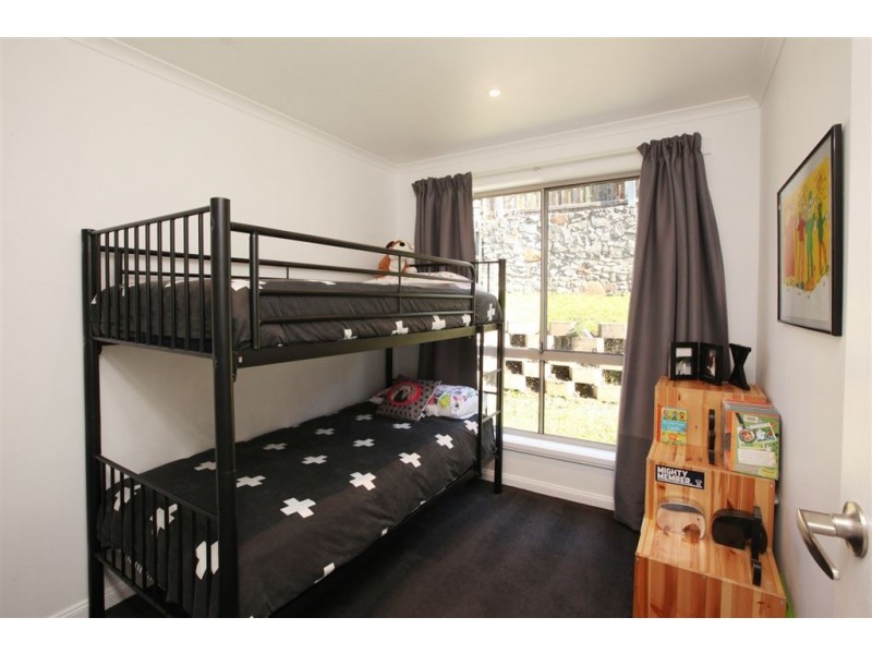 2/25 Floreat Crescent, Trevallyn TAS 7250