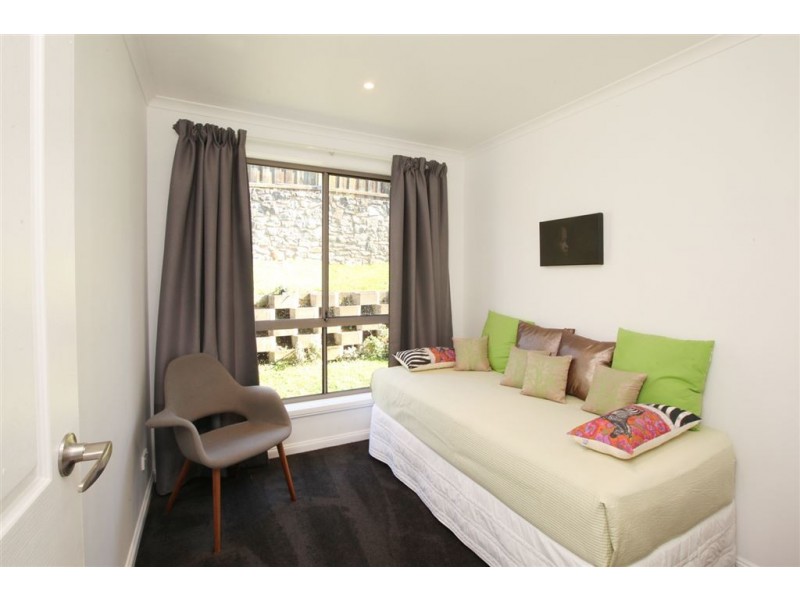 2/25 Floreat Crescent, Trevallyn TAS 7250