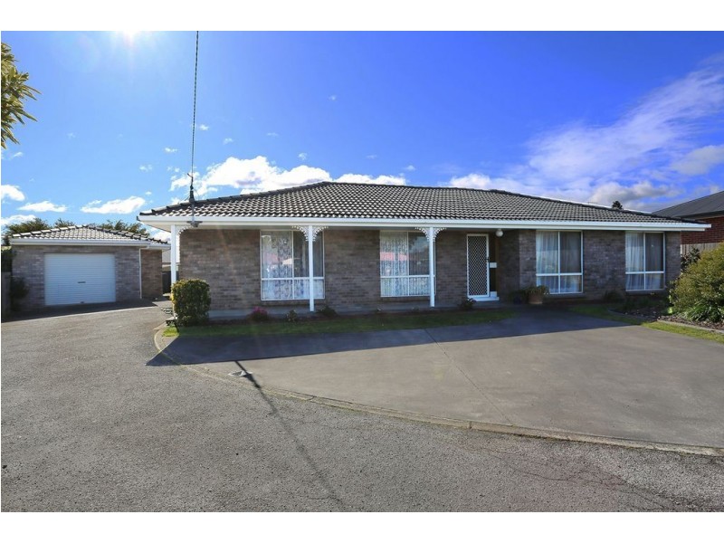 42 Packham Street, Newnham TAS 7248