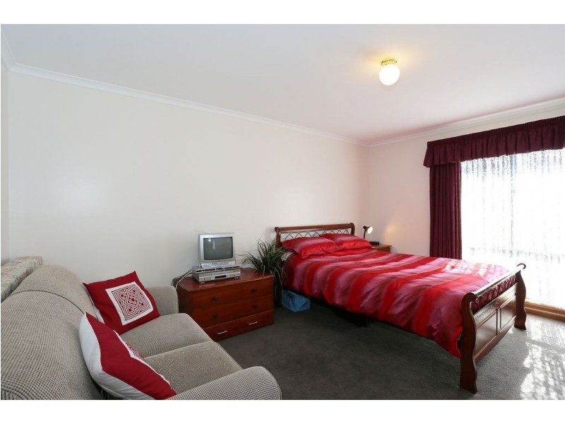 42 Packham Street, Newnham TAS 7248