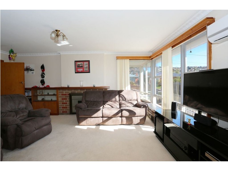 12 Farmer Street, Riverside TAS 7250