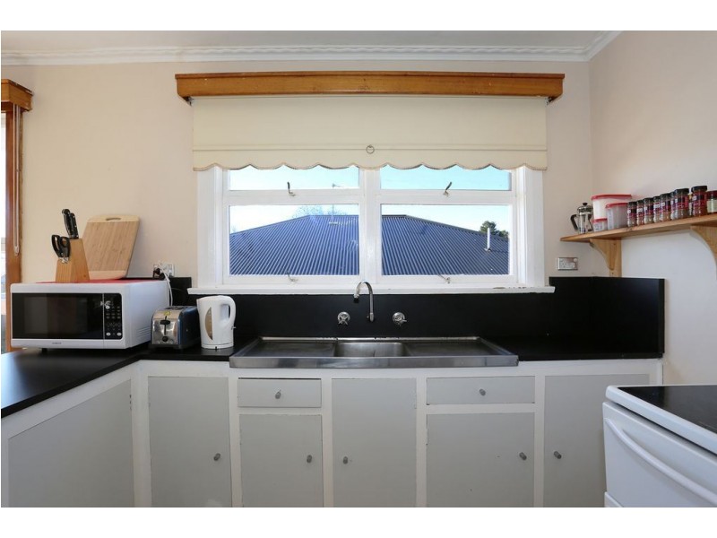 12 Farmer Street, Riverside TAS 7250