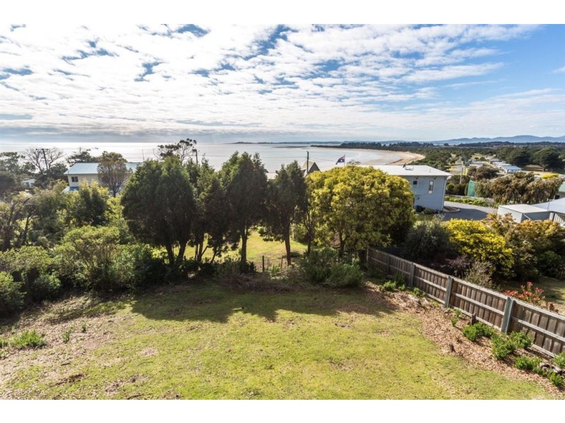 16 Top Road, Greens Beach TAS 7270