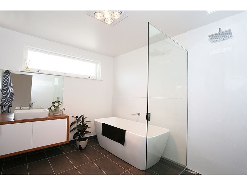 9 Thyne Avenue, Newstead TAS 7250