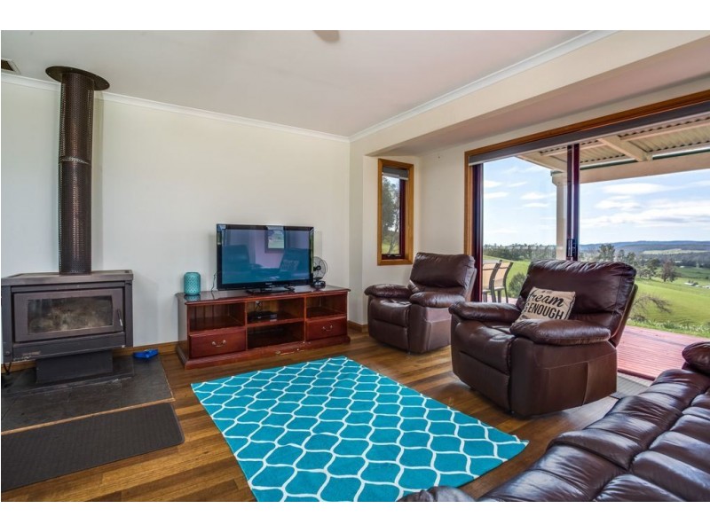 327 Rowleys Hill Road, Karoola TAS 7267