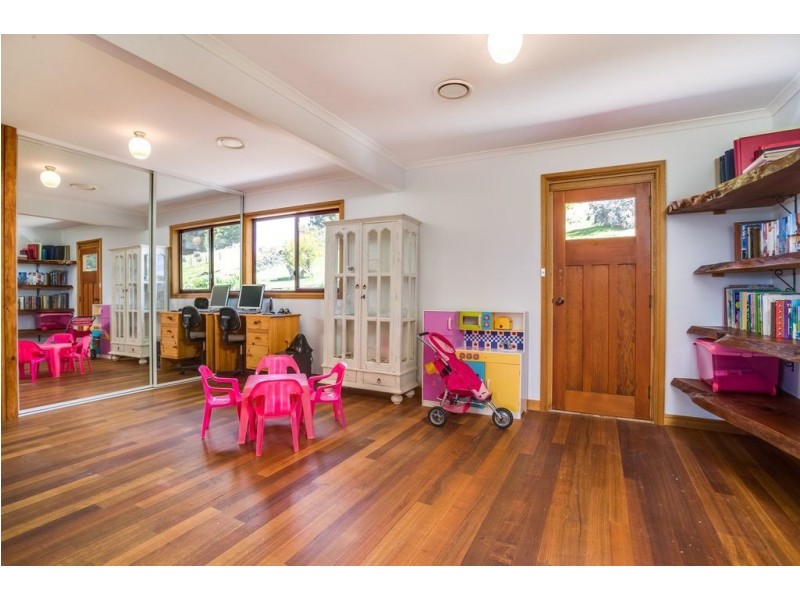 327 Rowleys Hill Road, Karoola TAS 7267
