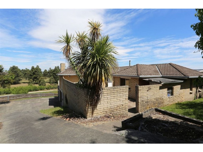 20 Crandon Crescent, Newnham TAS 7248