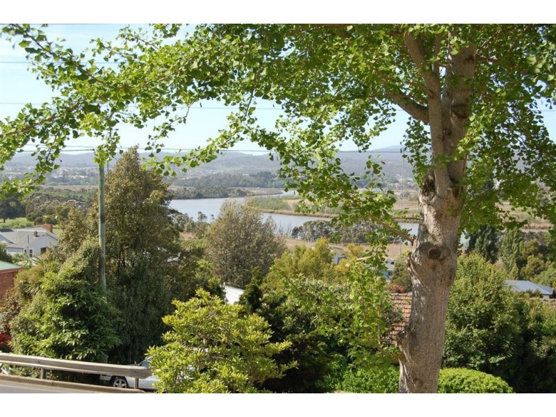 143 West Tamar Highway, Trevallyn TAS 7250