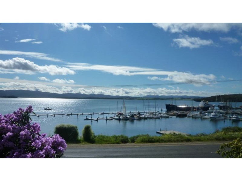 147 Flinders Street, Beauty Point TAS 7270