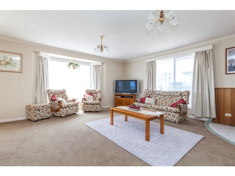 9 Stuart Ave, Prospect Vale TAS 7250