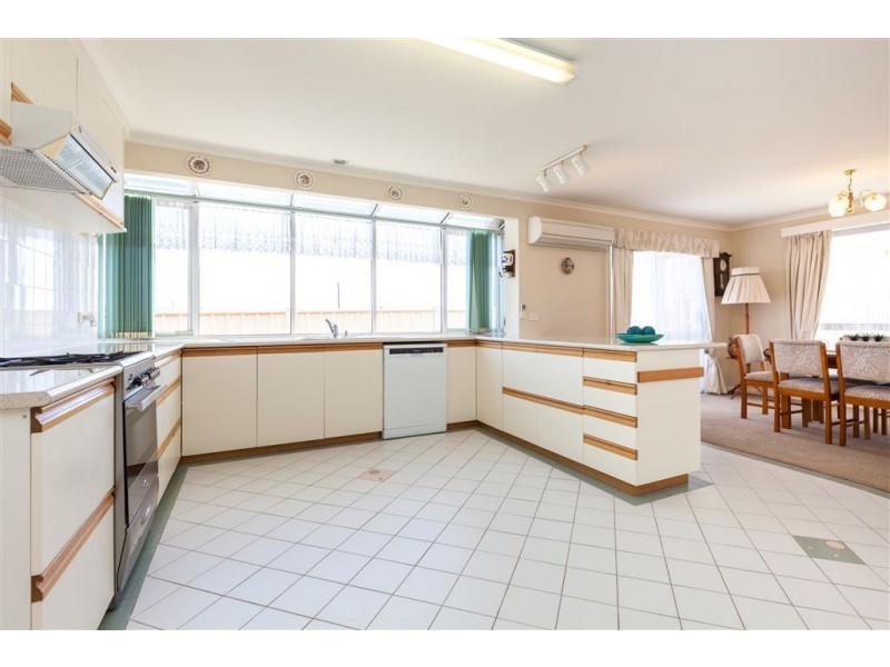 9 Stuart Ave, Prospect Vale TAS 7250