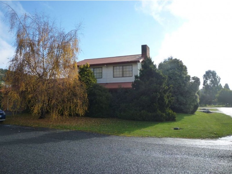 60 Shaw Street, Beaconsfield TAS 7270
