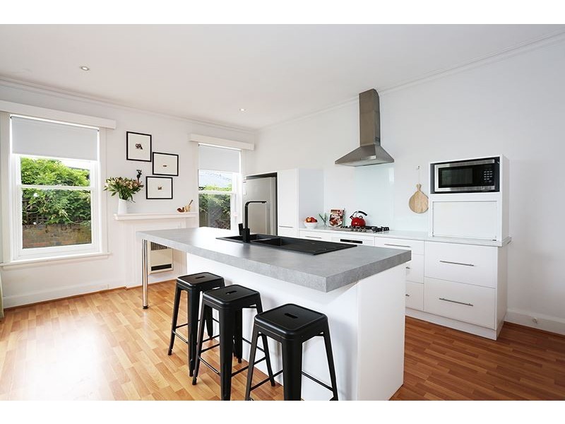 9 Riverdale Grove, Newstead TAS 7250