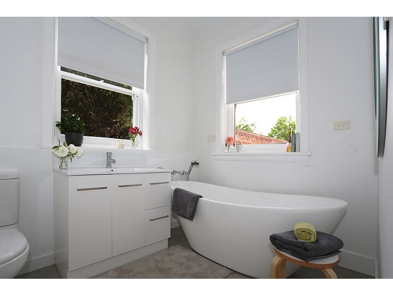 9 Riverdale Grove, Newstead TAS 7250