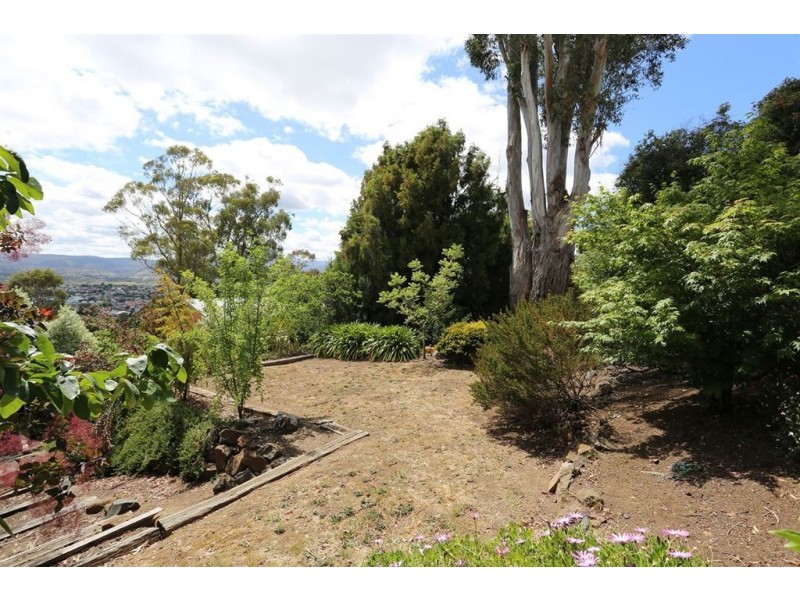 11 Wilhelmina Avenue, West Launceston TAS 7250