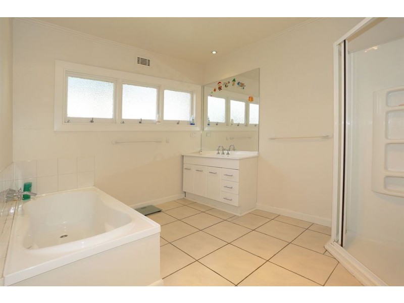 11 Wilhelmina Avenue, West Launceston TAS 7250