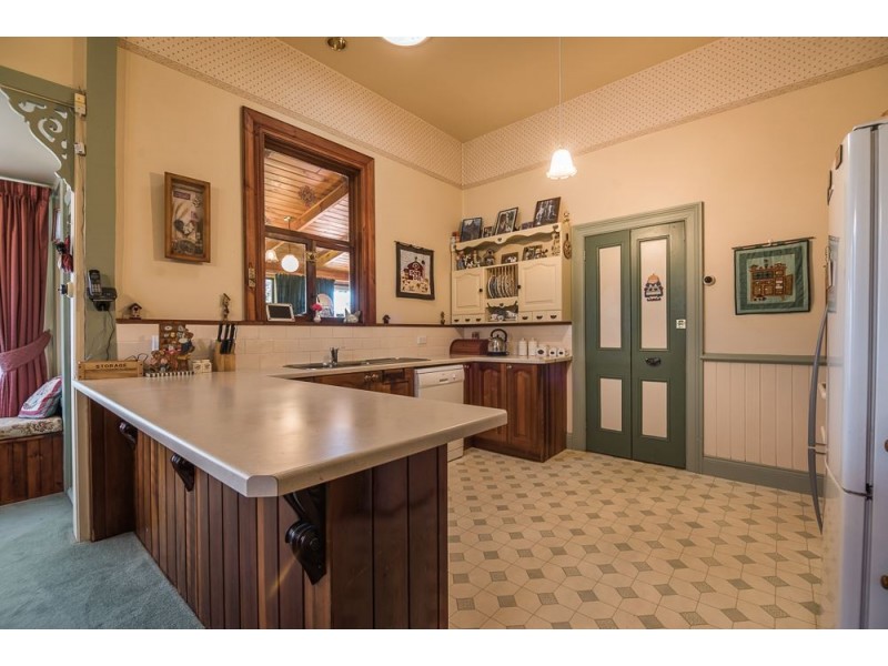 33 Button Street, Mowbray TAS 7248