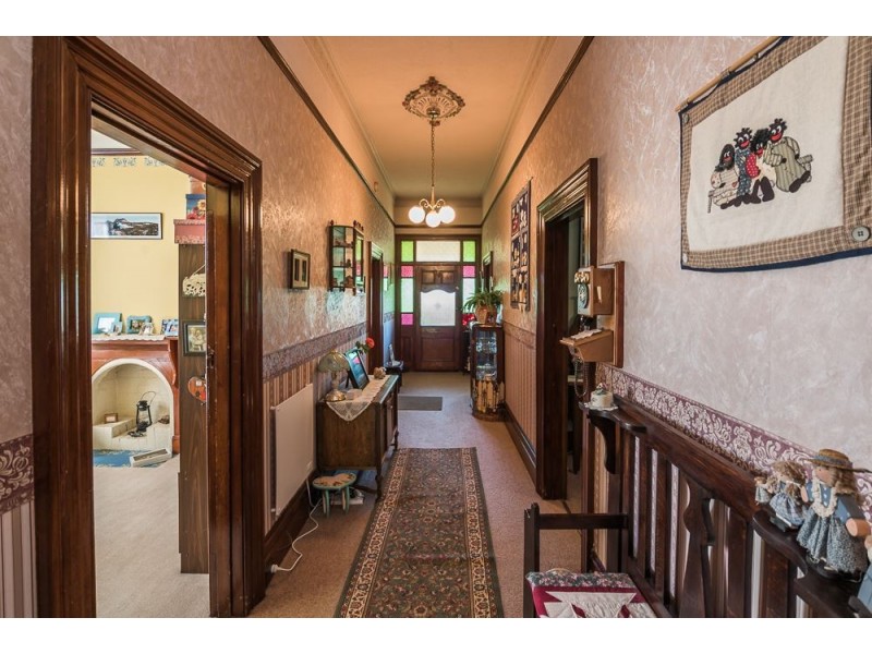 33 Button Street, Mowbray TAS 7248