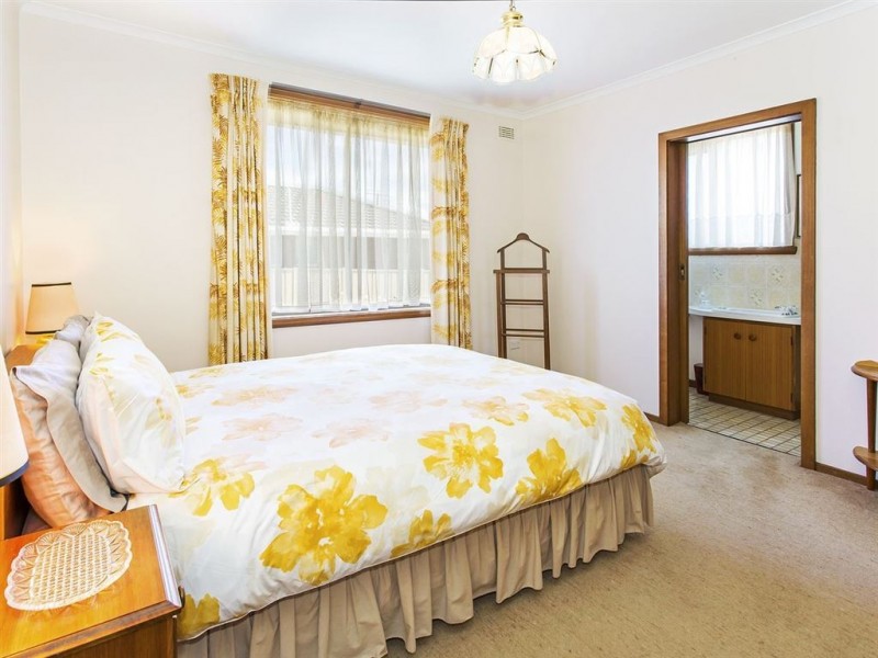 8 Bimbimbi Avenue, Prospect Vale TAS 7250