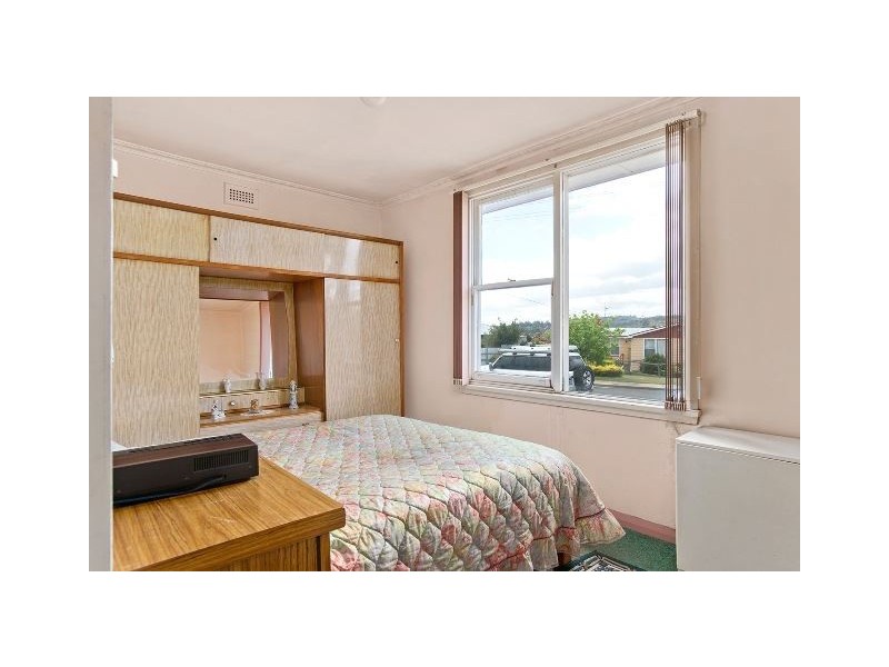 2 Lowanna Place, Ravenswood TAS 7250