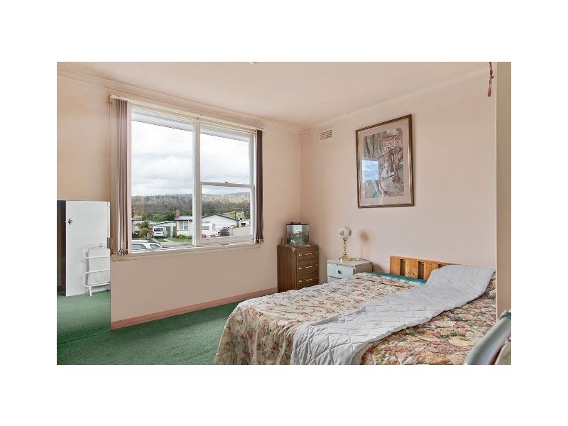 2 Lowanna Place, Ravenswood TAS 7250