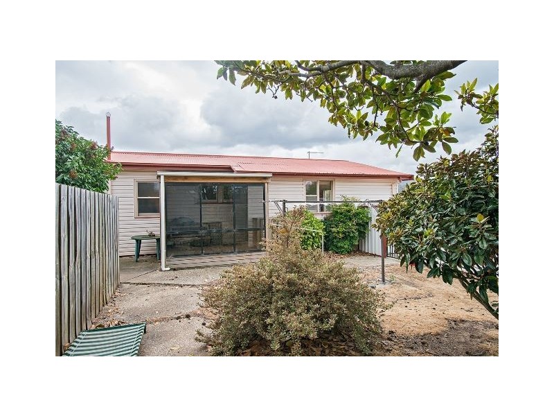 2 Lowanna Place, Ravenswood TAS 7250