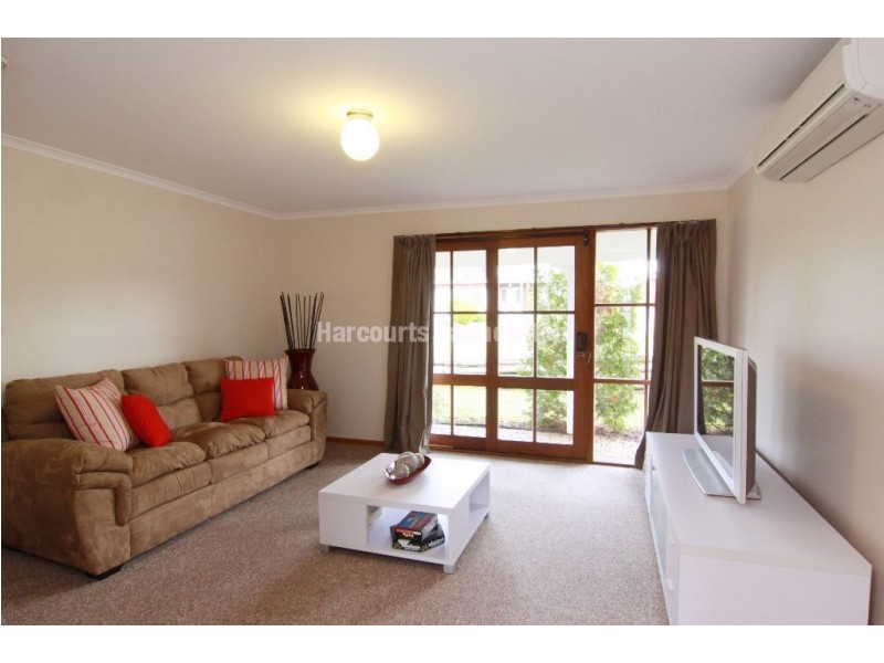 4 Wintercole Court, Newnham TAS 7248