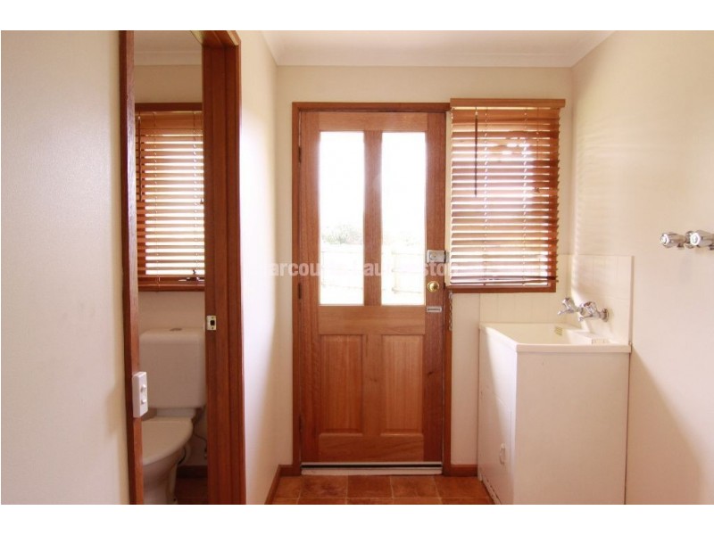 4 Wintercole Court, Newnham TAS 7248