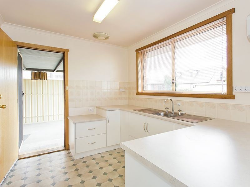 2/8 Jardine Crescent, Prospect Vale TAS 7250