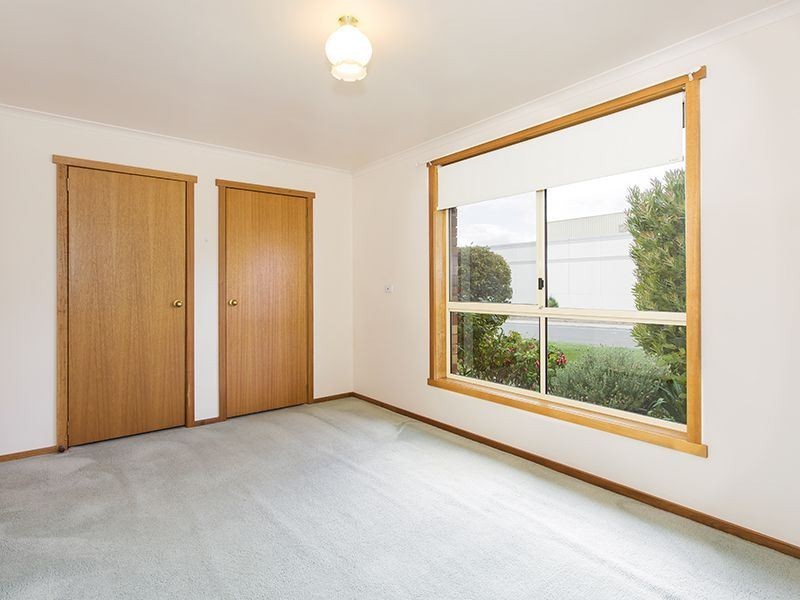 2/8 Jardine Crescent, Prospect Vale TAS 7250