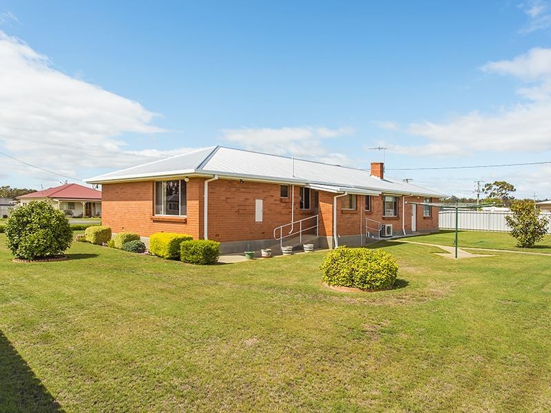 24 East Street, Carrick TAS 7291