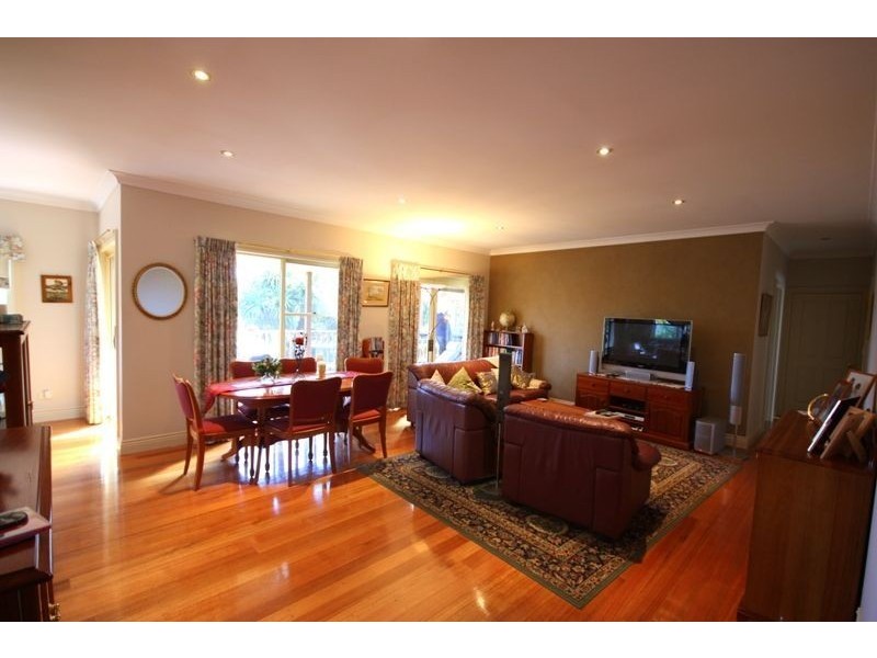 17 Edinburgh Street, Kings Meadows TAS 7249