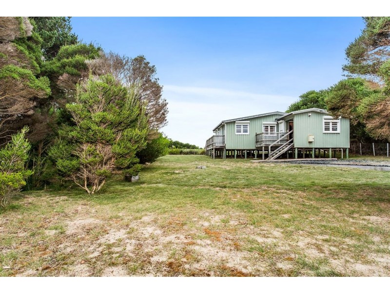 8 Boobyalla Rise, Lulworth TAS 7252