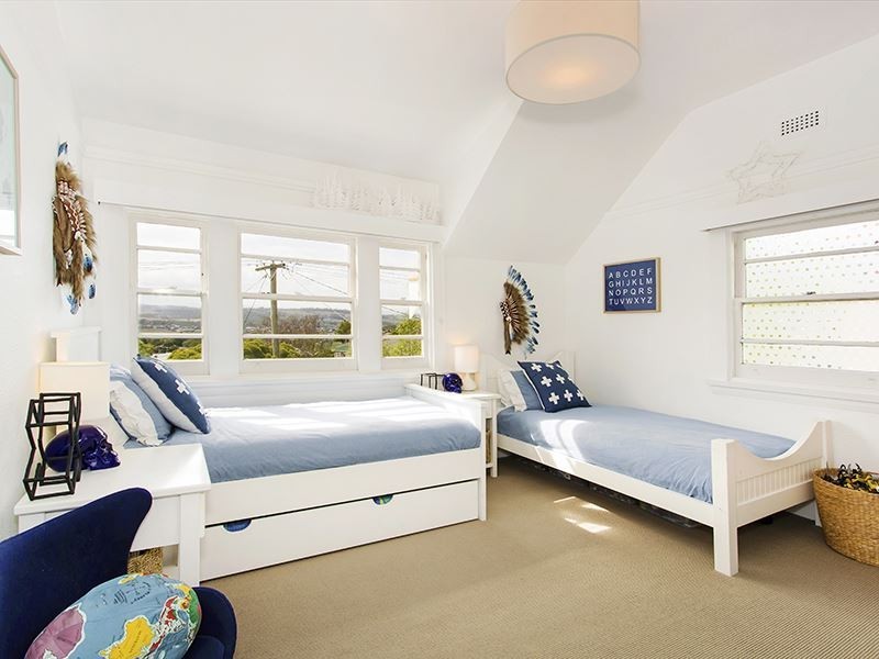 8 Junction Street, Newstead TAS 7250