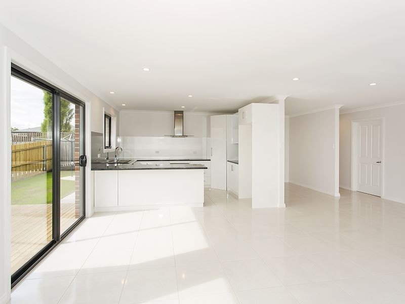 1/13 Senator Court, Newnham TAS 7248