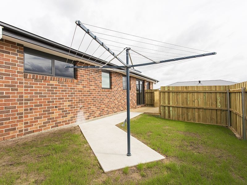 1/13 Senator Court, Newnham TAS 7248