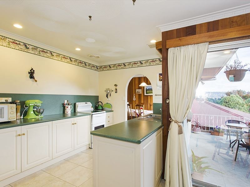 14 Caswell Street, Mowbray TAS 7248