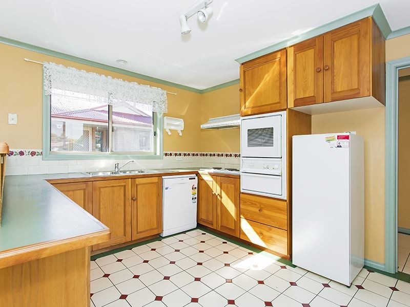 4 Roger Retreat, Newnham TAS 7248