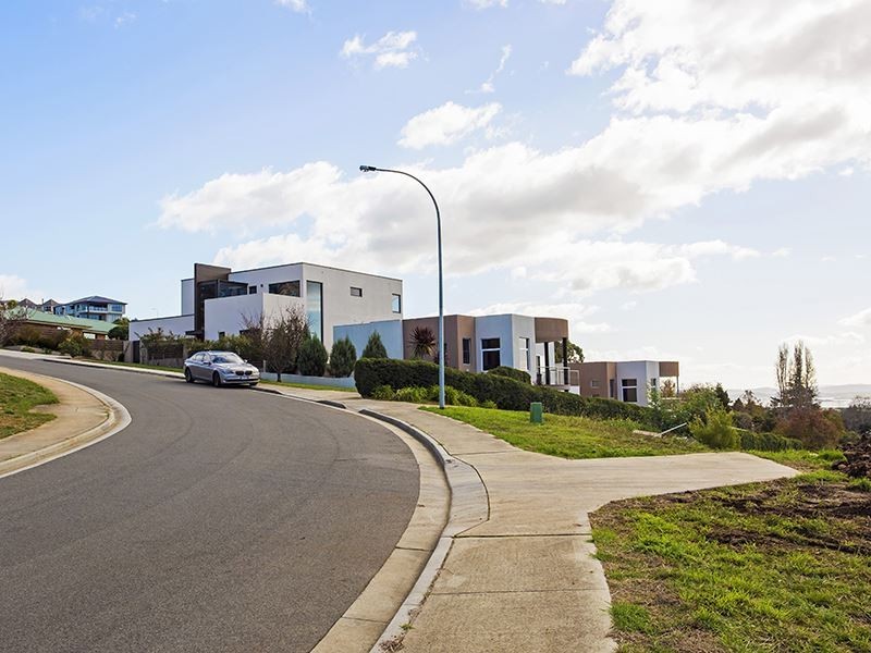 42 Floreat Crescent, Trevallyn TAS 7250