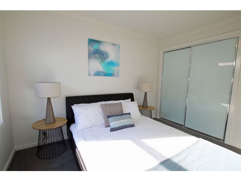 2/16 Hortus Place, Newnham TAS 7248