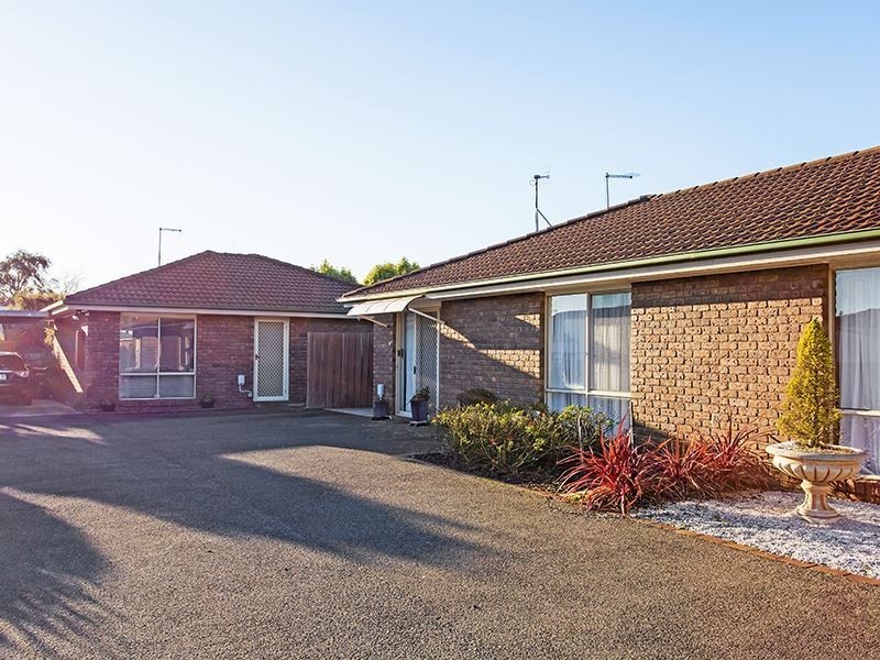 2/3 Buckingham Place, Prospect Vale TAS 7250