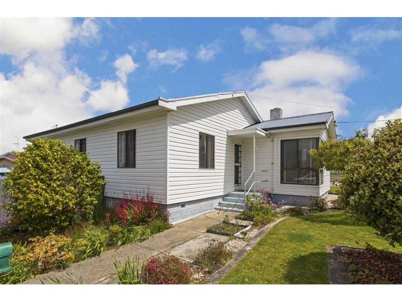 17 Treherne Street, Mayfield TAS 7248