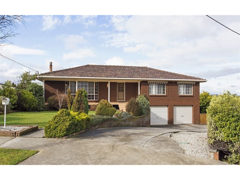 8 Bonnard Court, Newnham TAS 7248