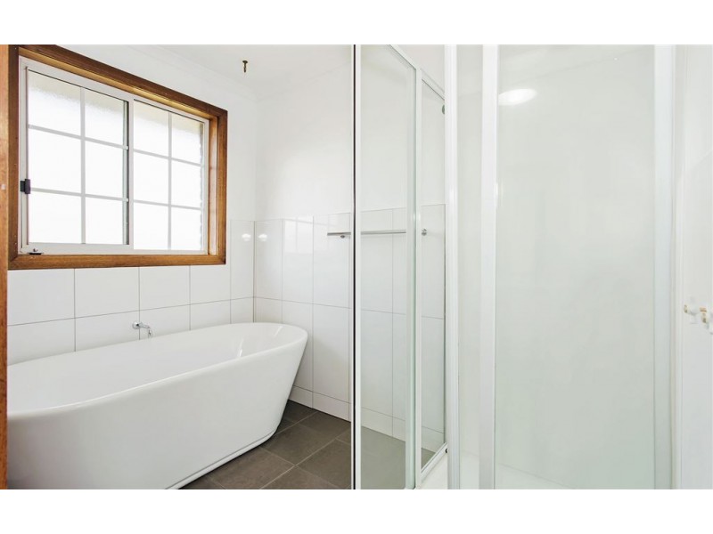 8 Bonnard Court, Newnham TAS 7248