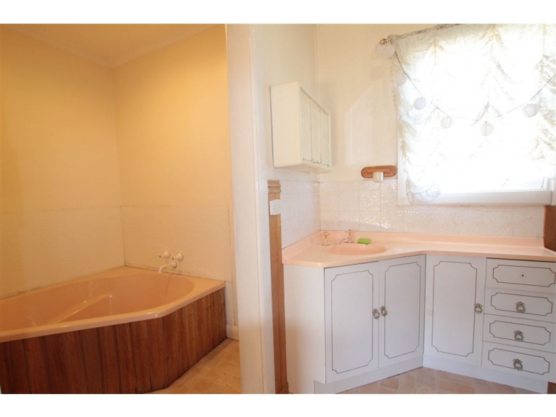 22 Edinburgh Street, Kings Meadows TAS 7249