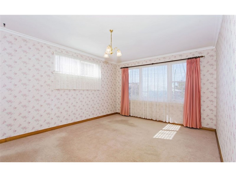 14 Ronneby Road, Newnham TAS 7248