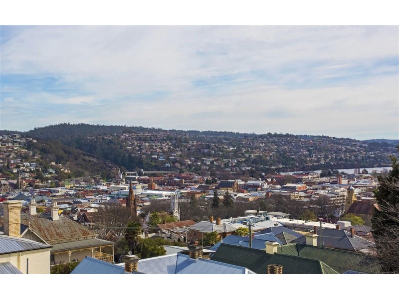 2/6 Tarleton Place, Launceston TAS 7250